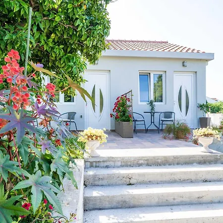 Green Garden - Studio With Terrace 1 Dubrovnik