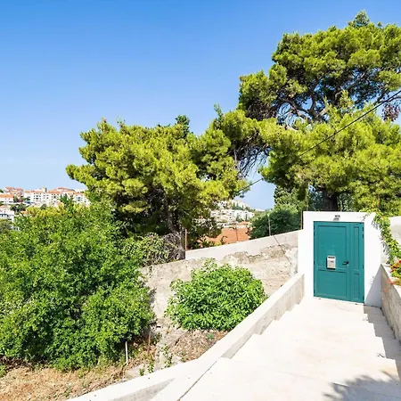 Green Garden - Studio With Terrace 1